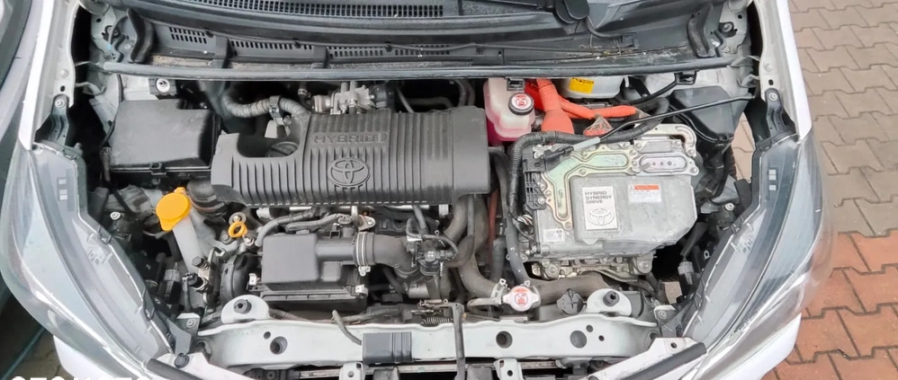 Toyota Yaris cena 28900 przebieg: 41000, rok produkcji 2018 z Warszawa małe 154